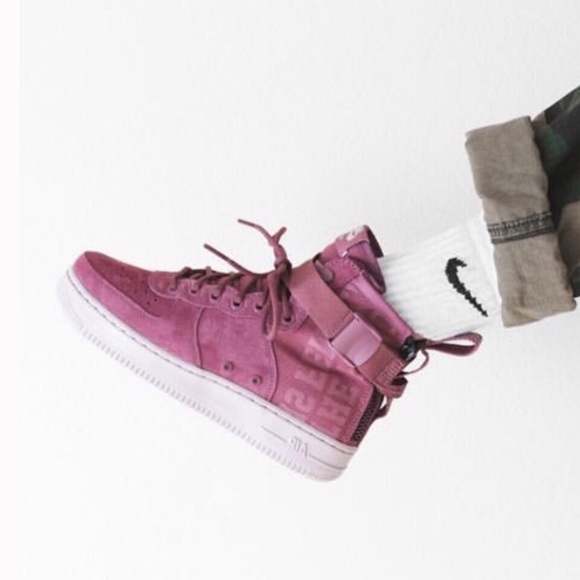 Nike women’s air force 1 mid size 7 - Picture 2 of 8